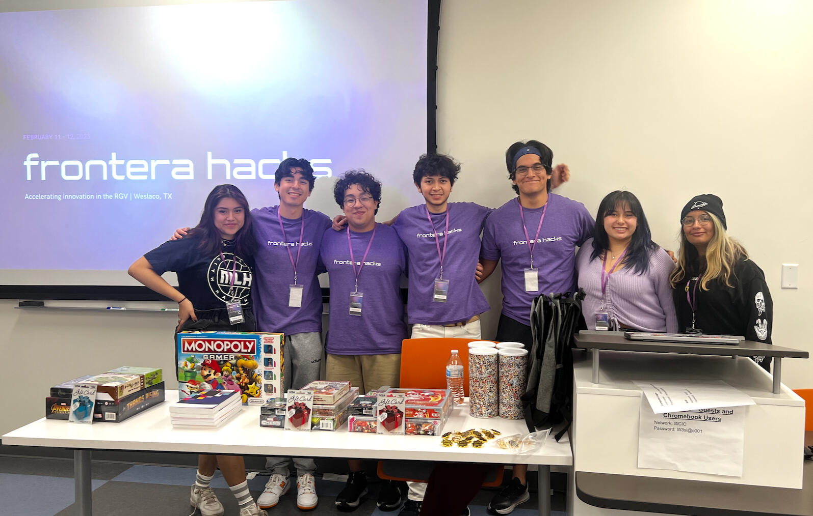 with the organizing team @ fronterahacks, feb 2023