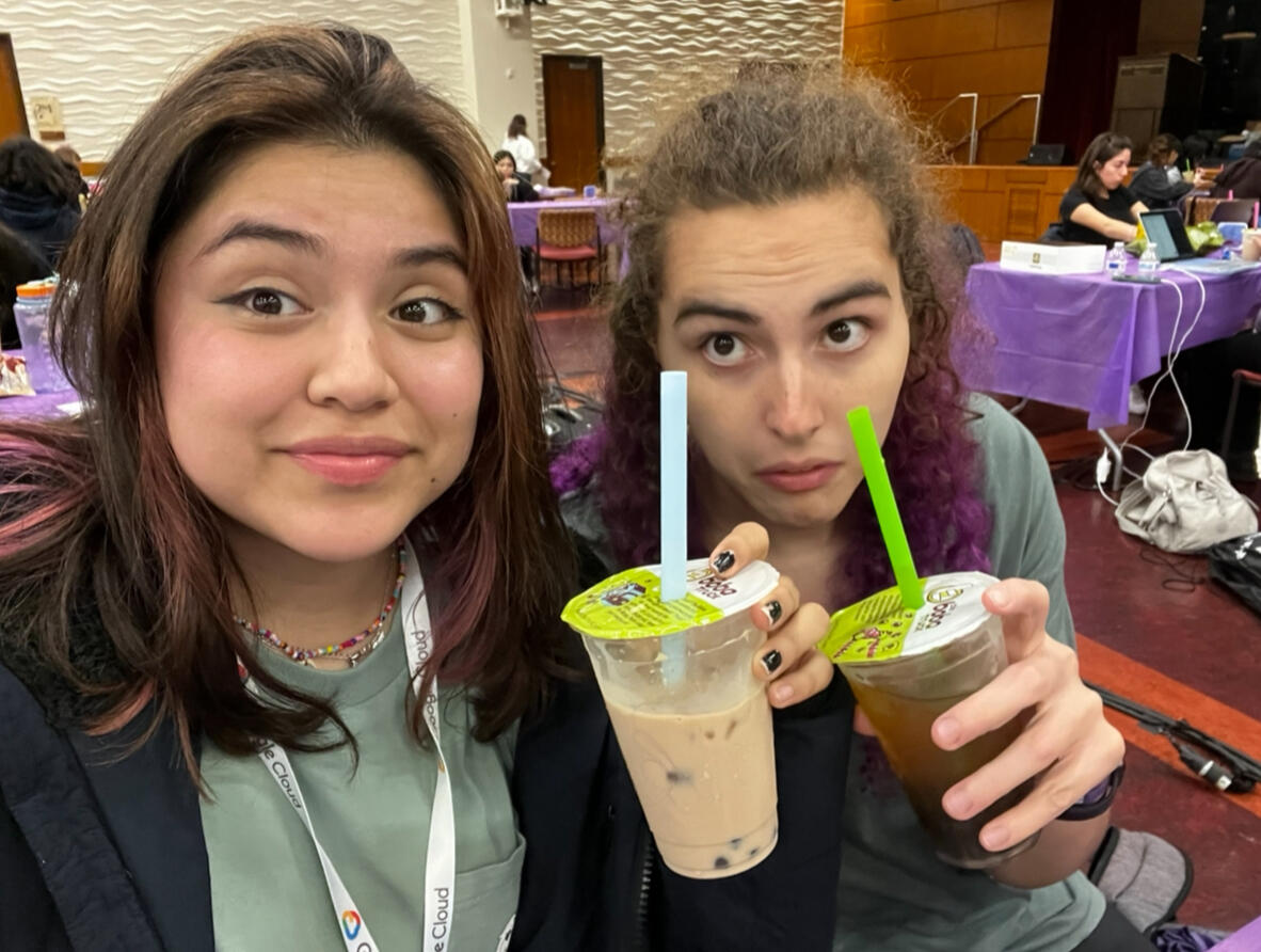 jamie and i drinking boba!